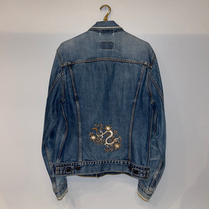 M Jeansjacke Levi’s bestickt