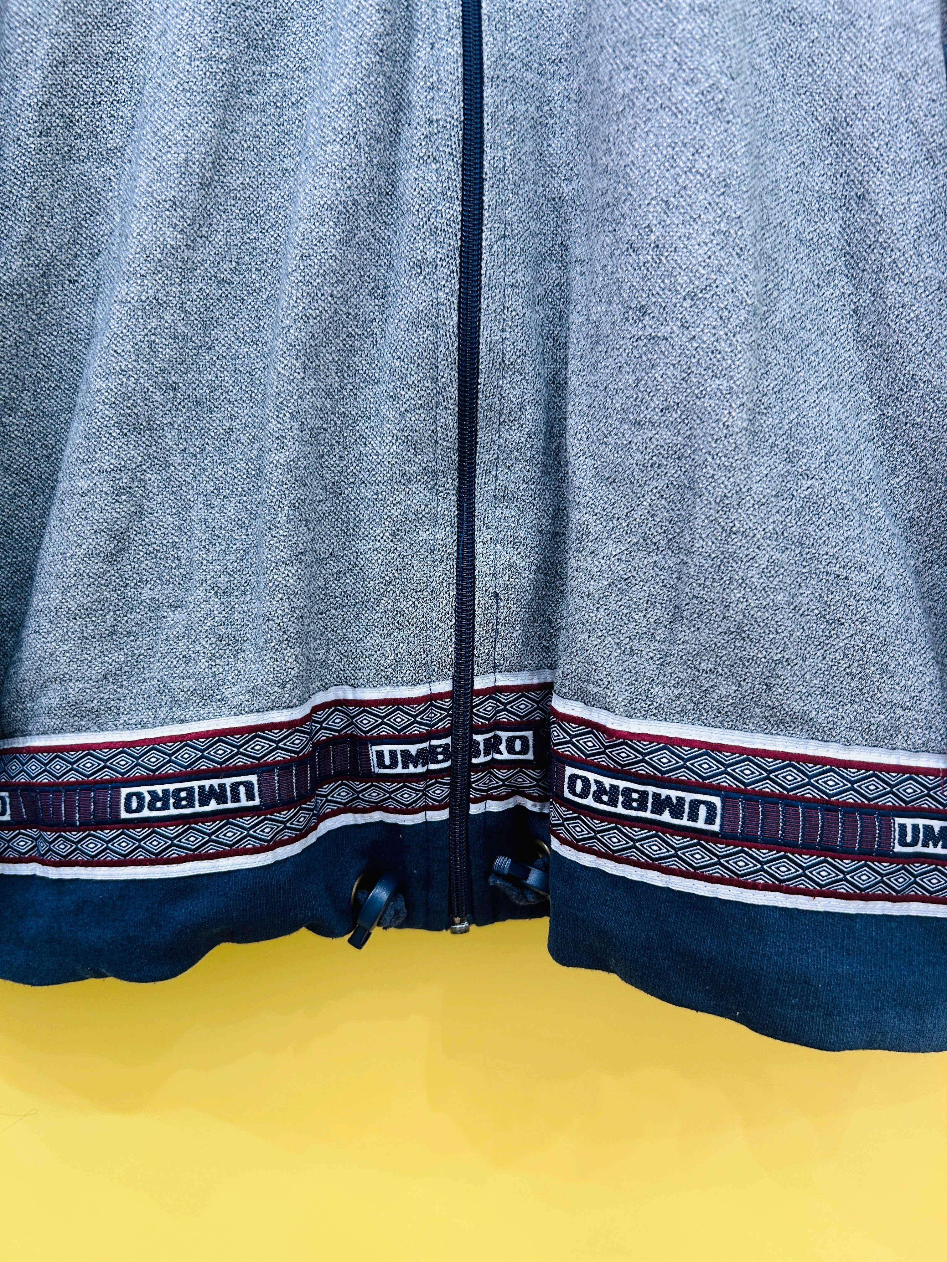L Vintage Umbro Track Jacket grey/red