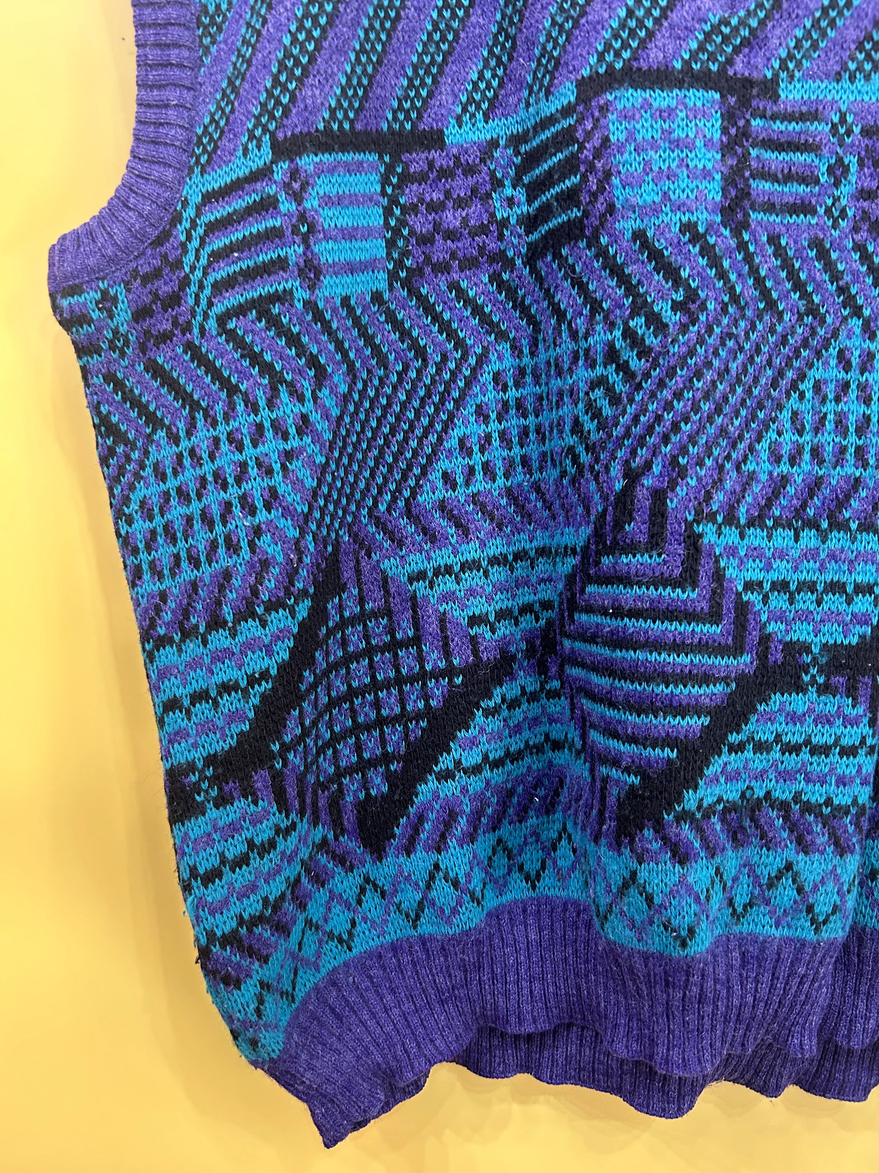L-XL Vintage Pullunder Knitwear Crazy Patterns geometric