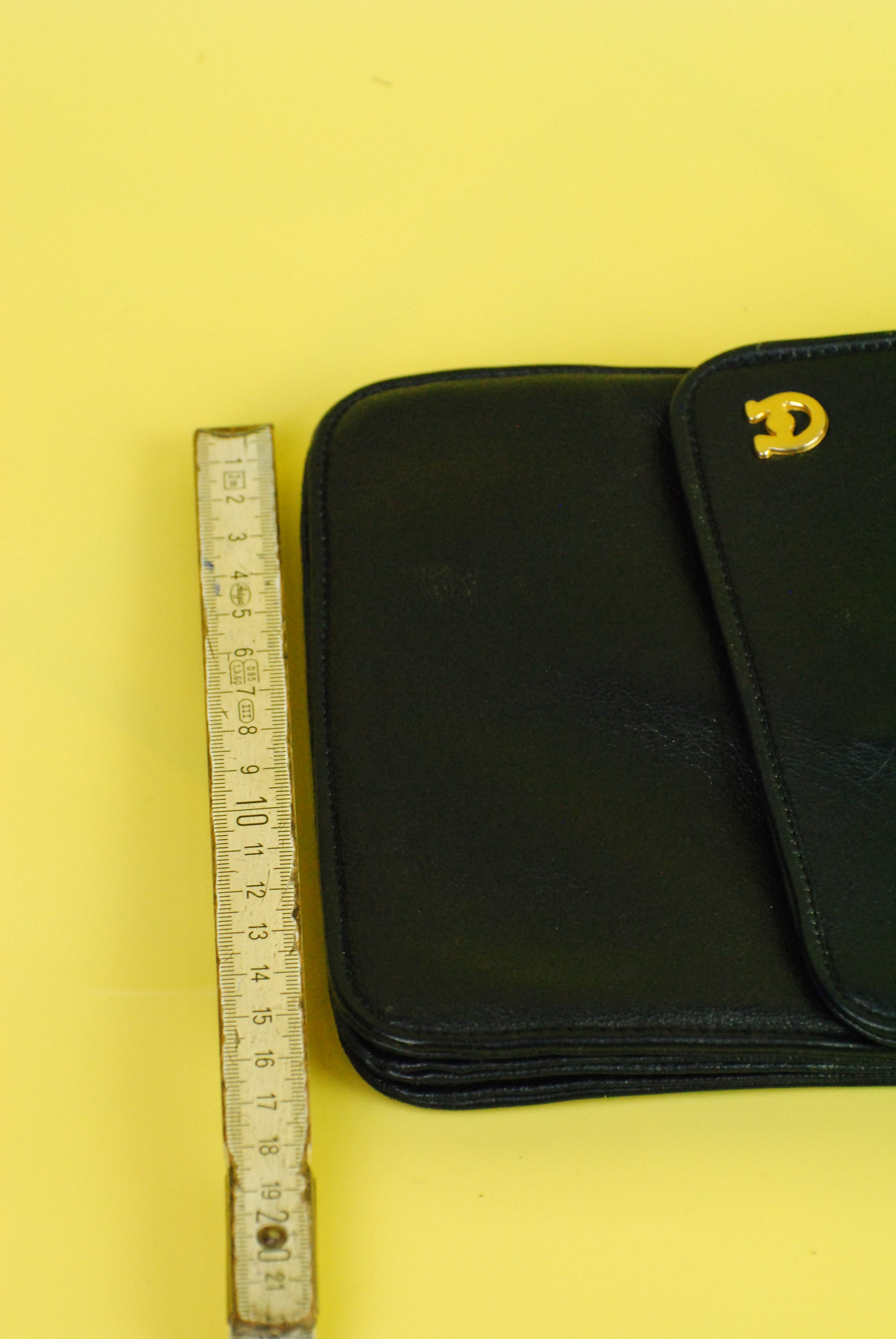 Aigner Leder Handtasche schwarz
