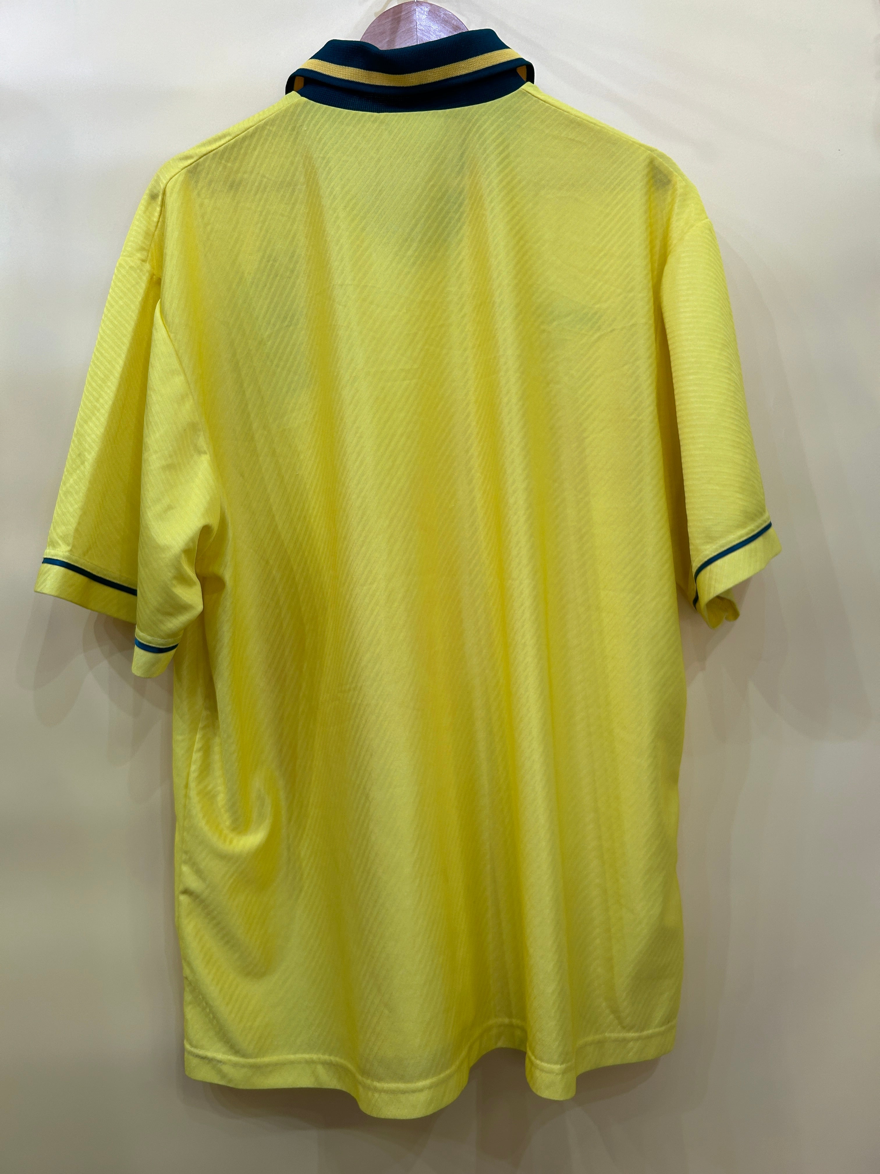 XXL Vintage Foodball Tricot Umbro CSF Brasil yellow