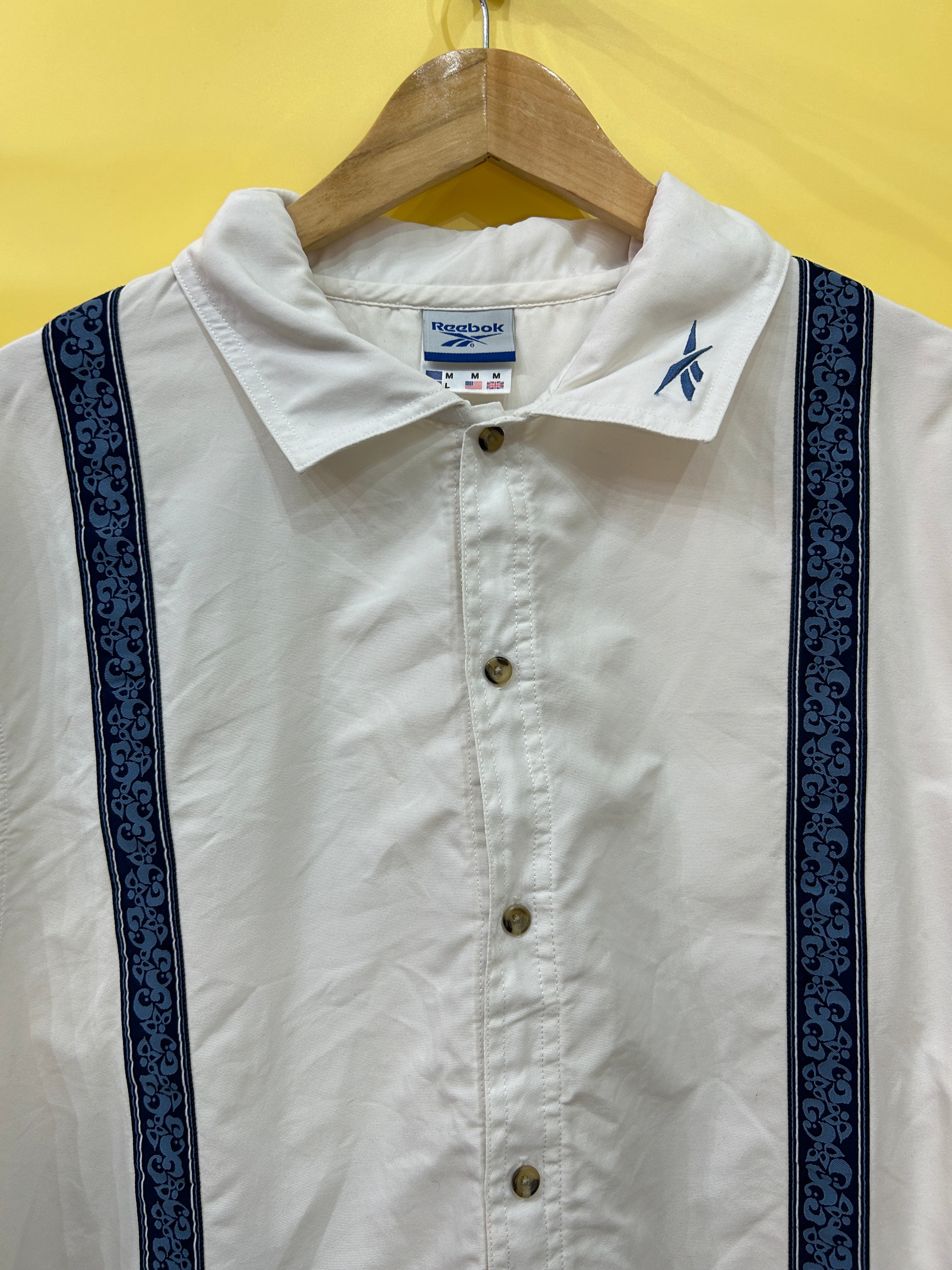 M Vintage Reebok Short Sleeve Shirt geometric patterns