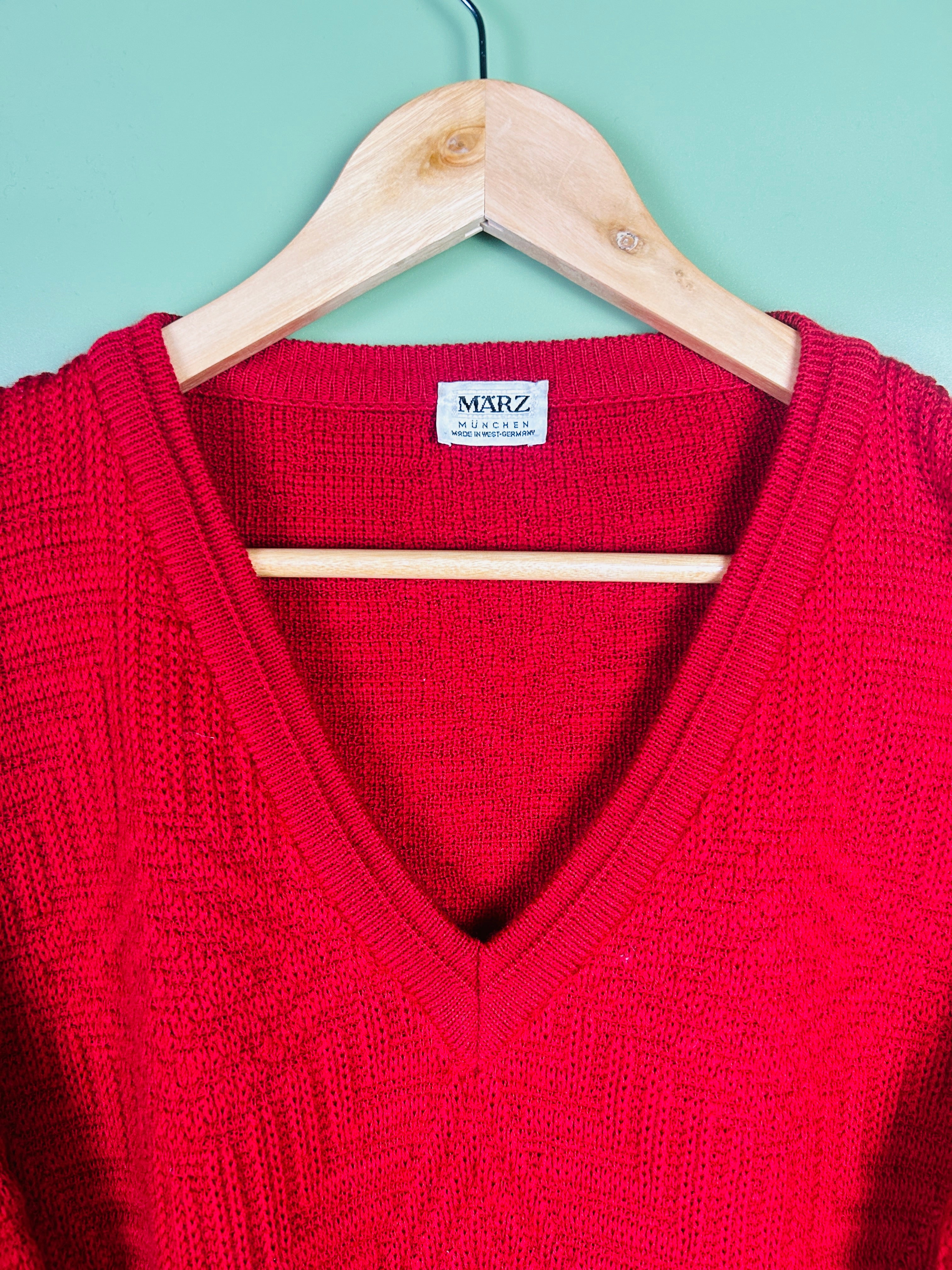 M März Pullover V Ausschnitt