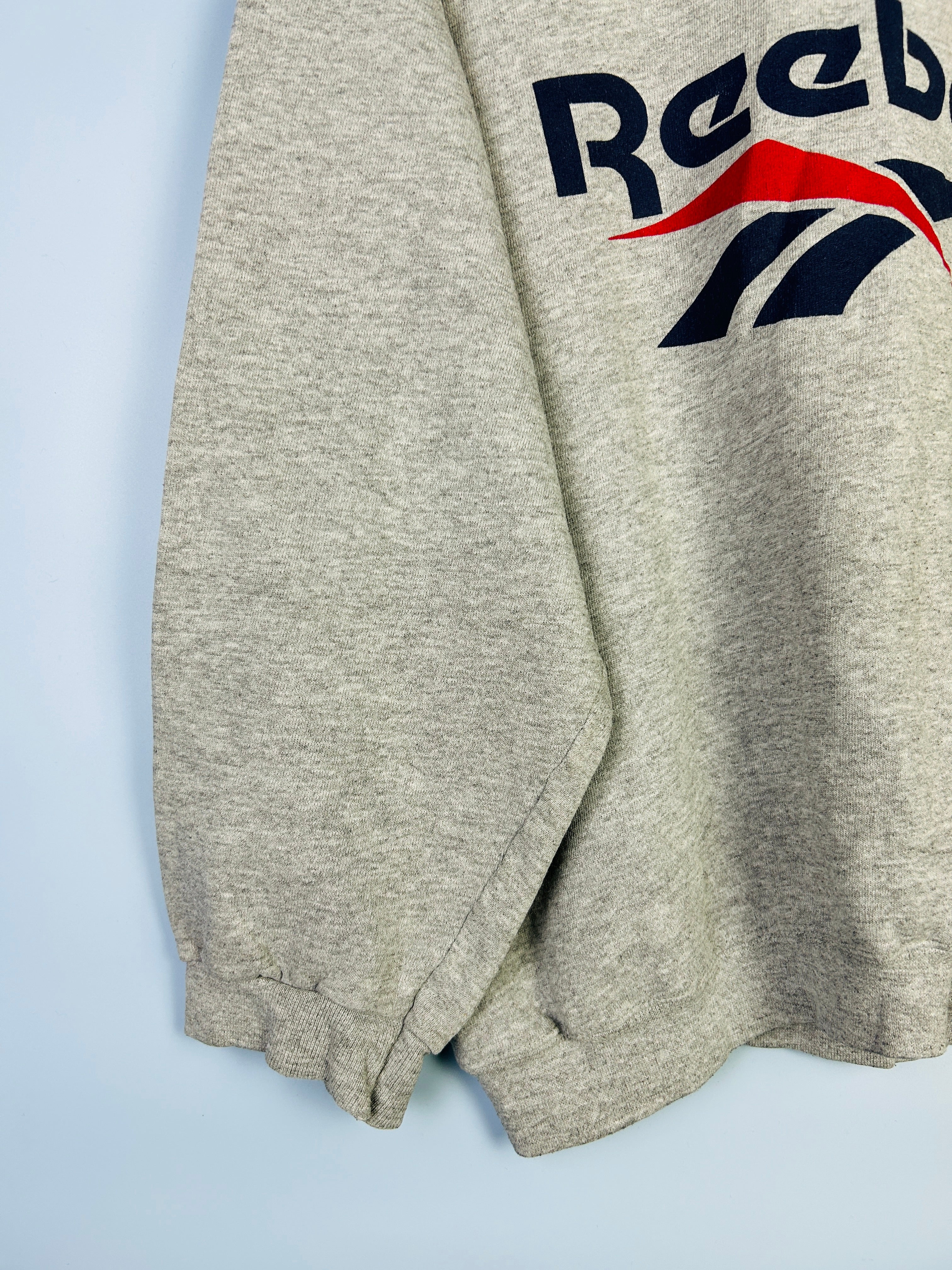 L Reebok Sweater grau