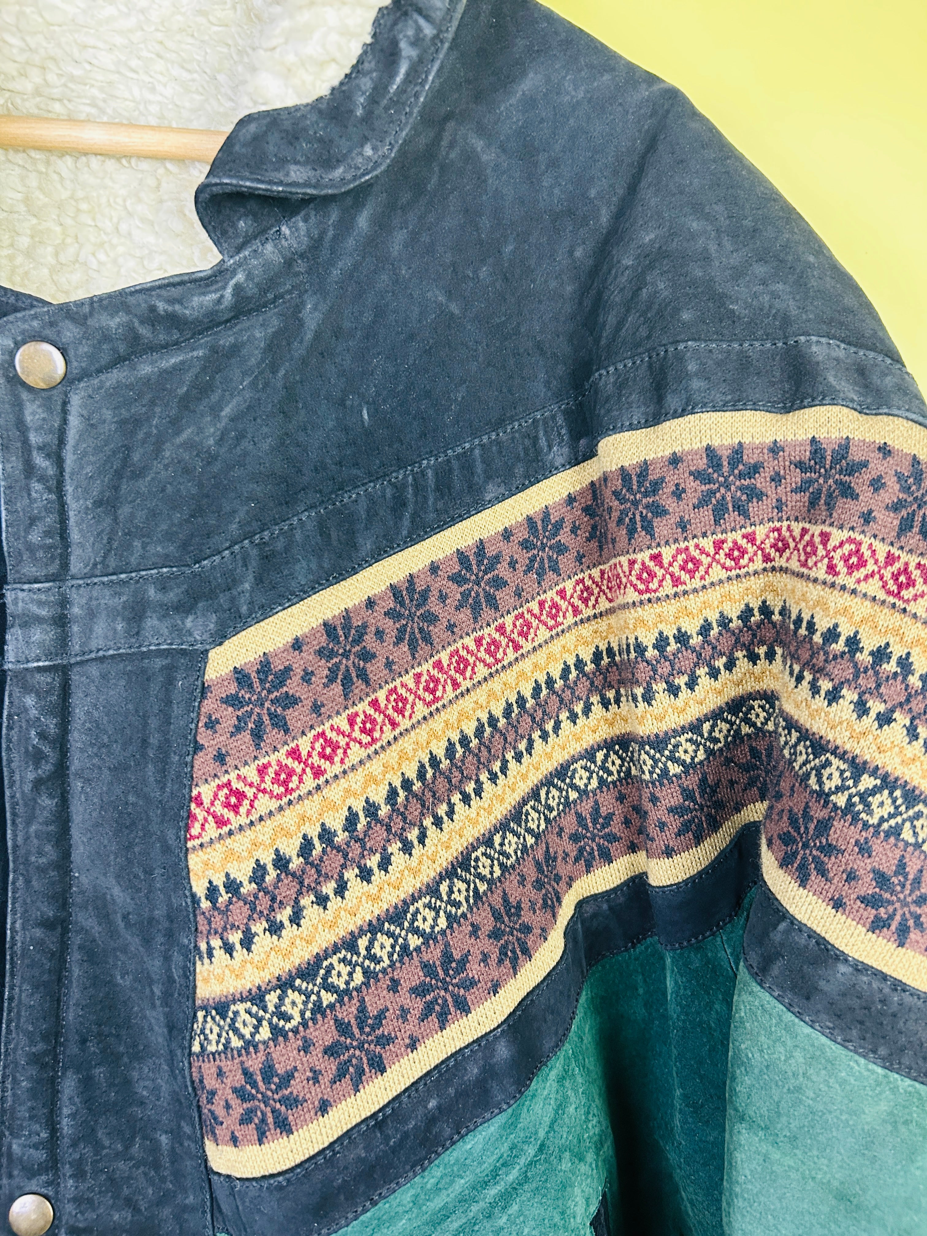 XXL Wildleder Bomber mit Stoffdetails