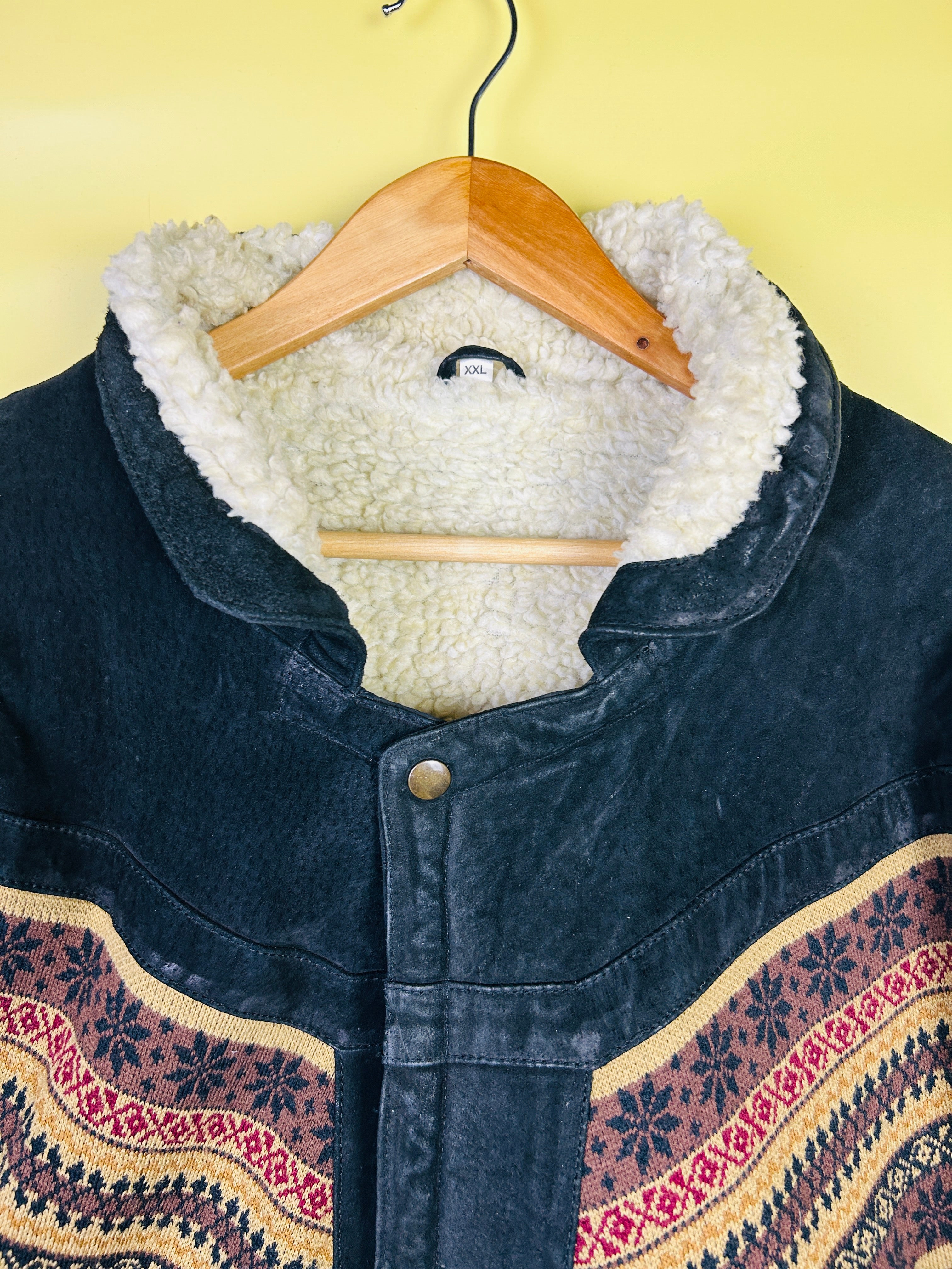 XXL Wildleder Bomber mit Stoffdetails