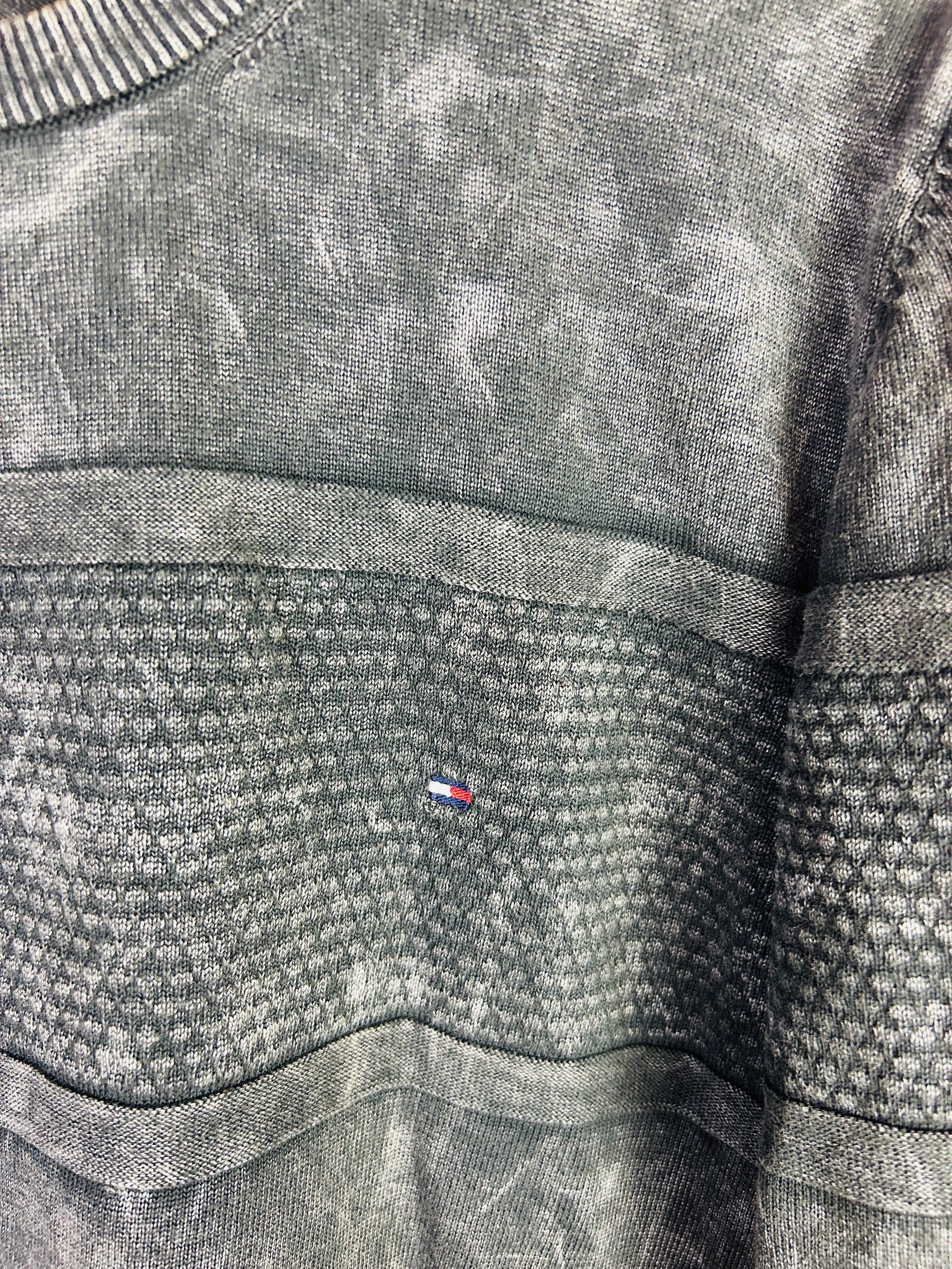 M-L Vintage Tommy Hilfiger Sweater grau
