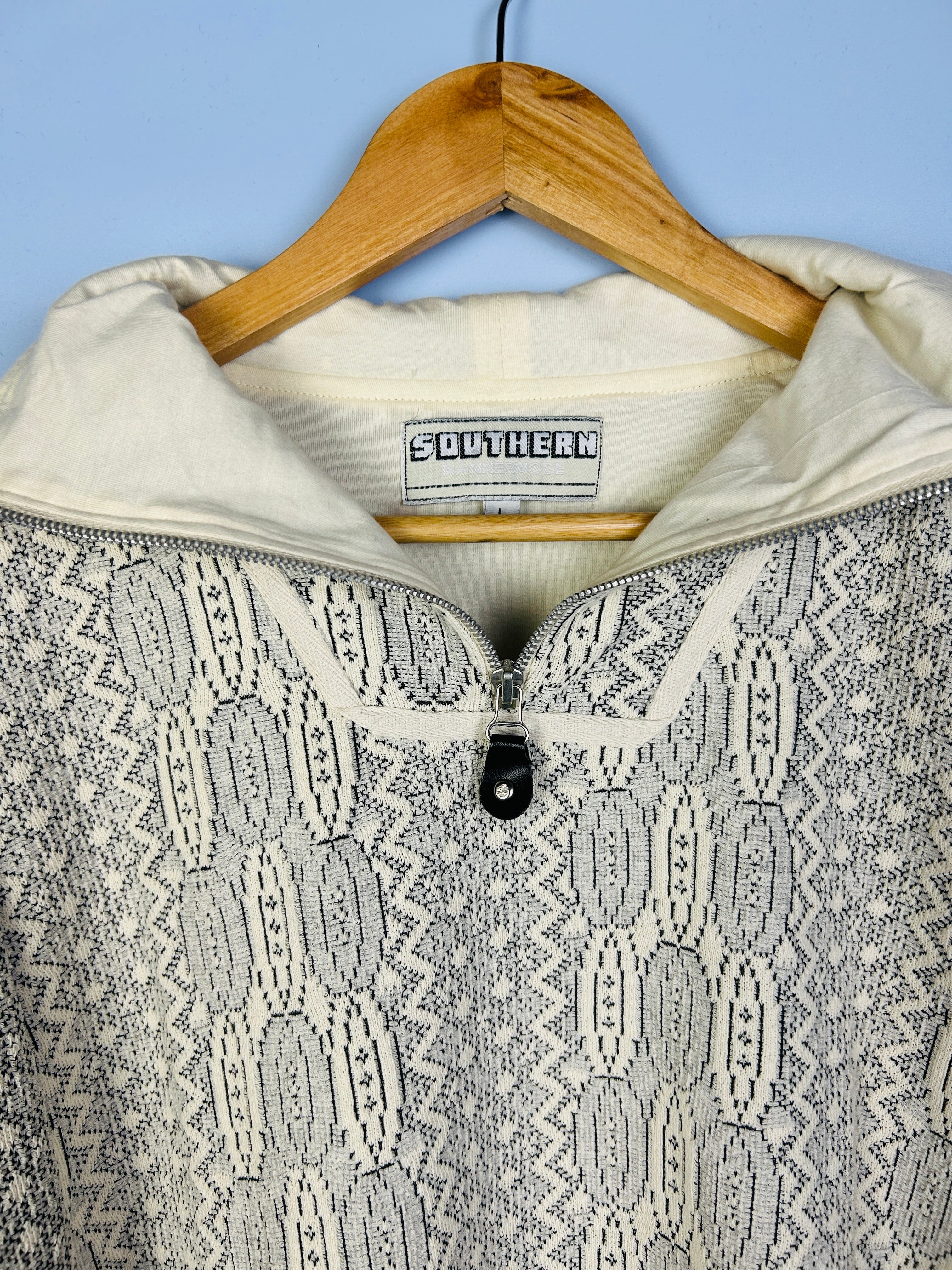 L Vintage Southern Sweater