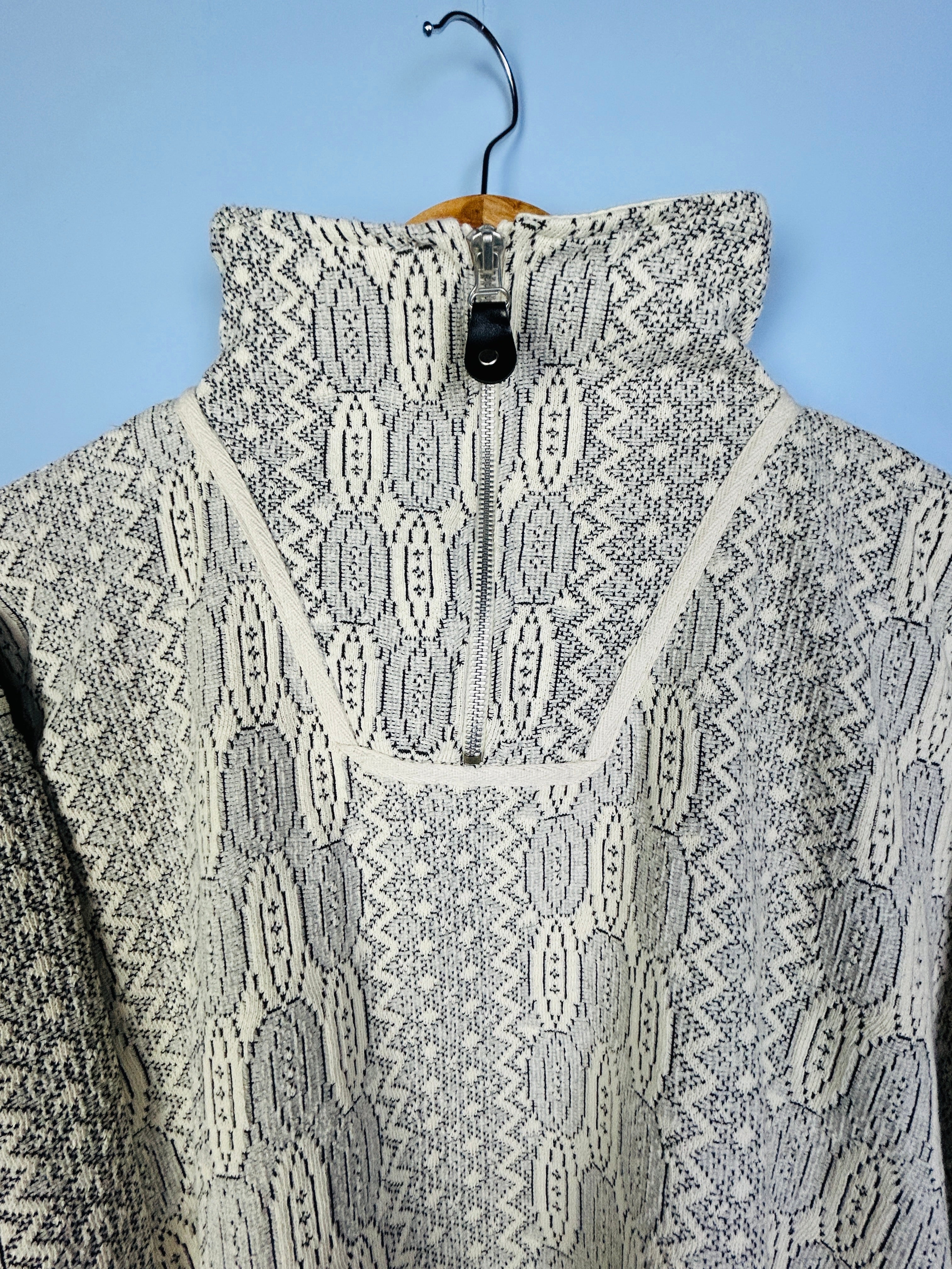 L Vintage Southern Sweater