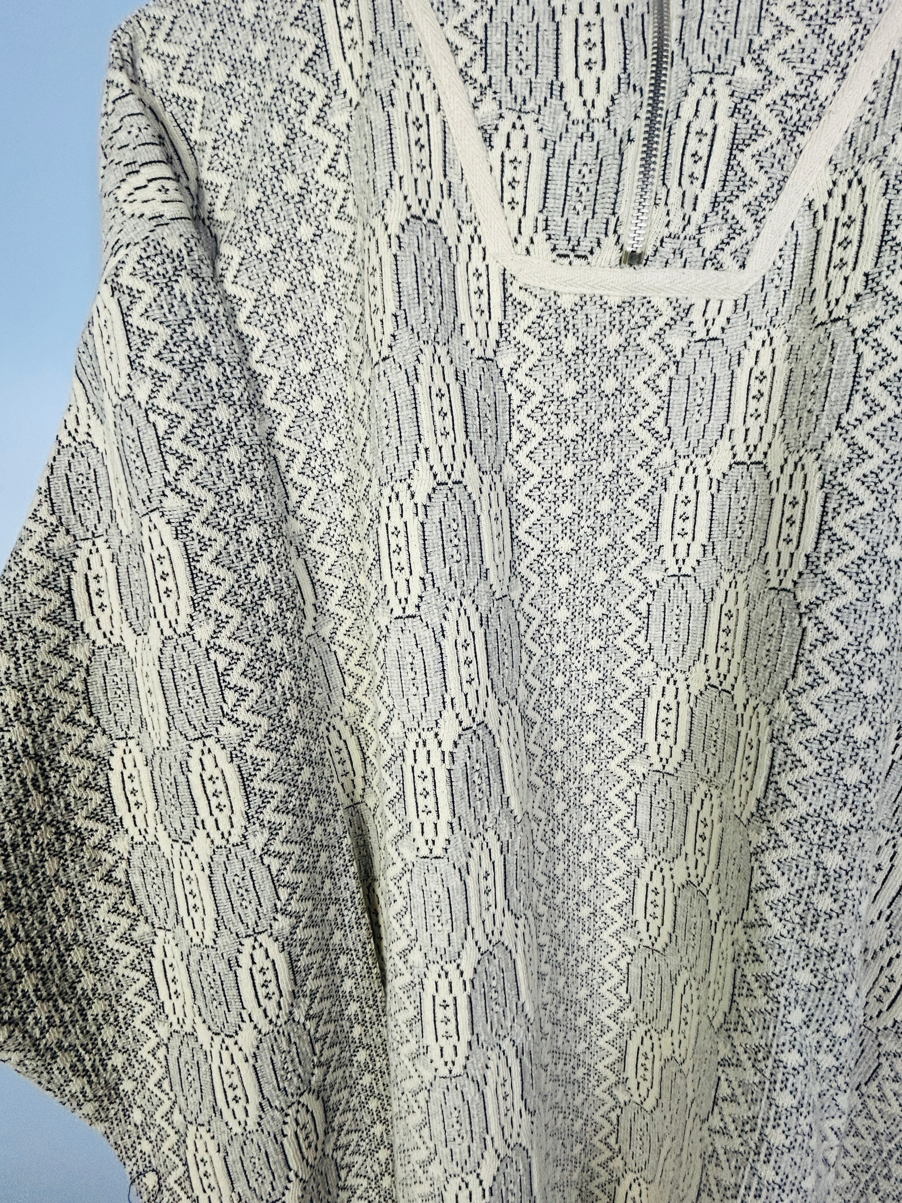 L Vintage Southern Sweater