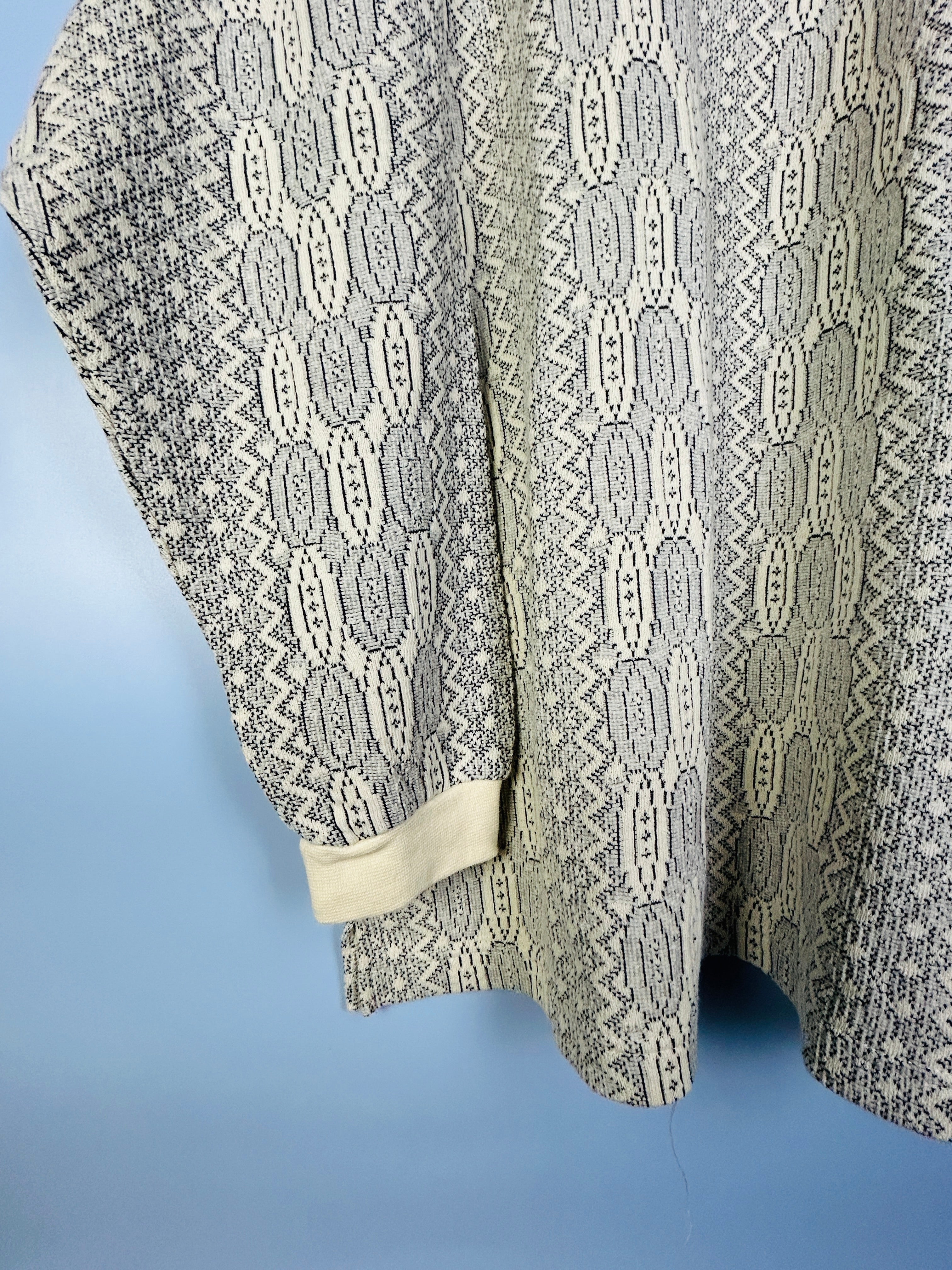 L Vintage Southern Sweater