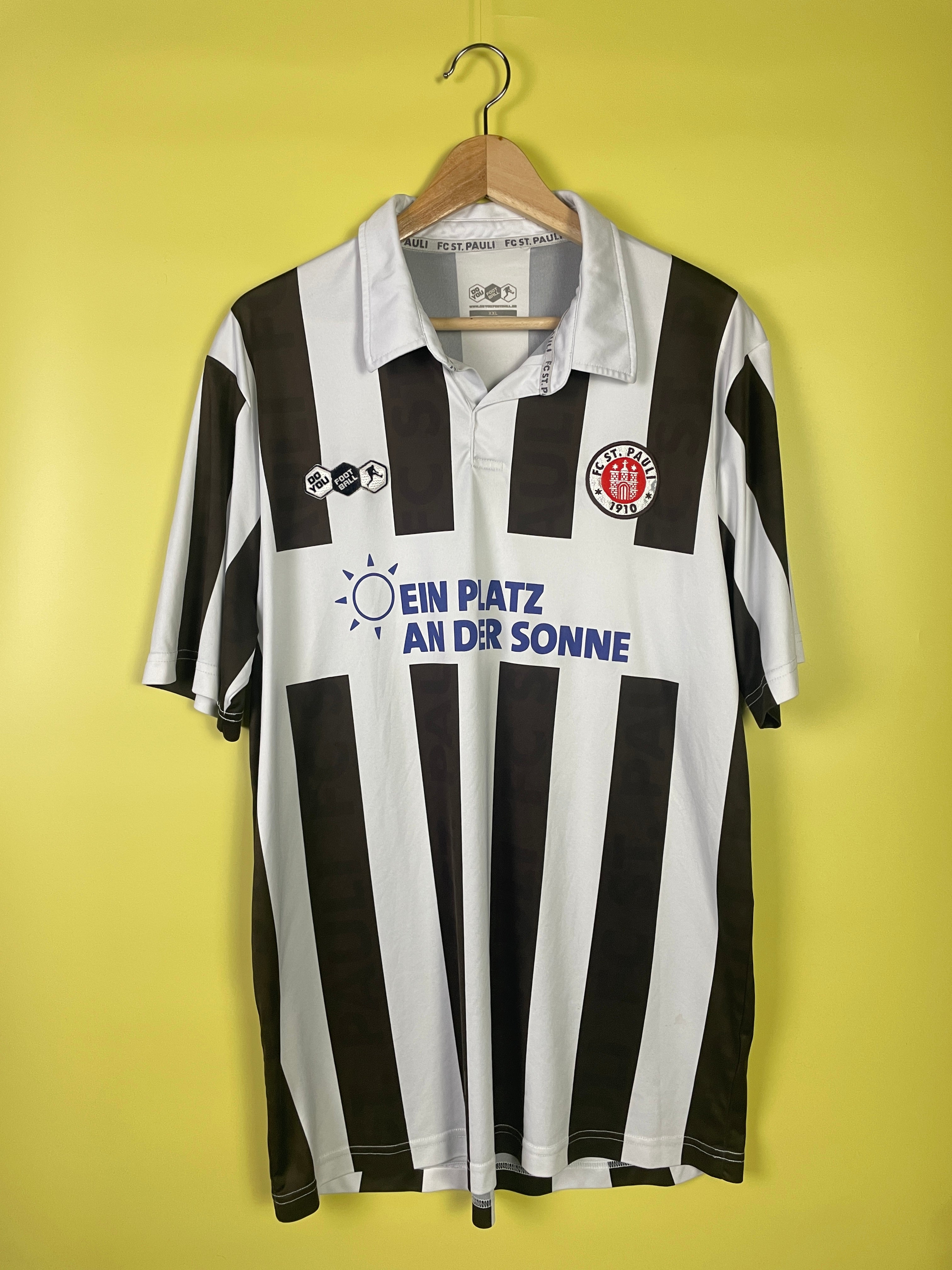 Do you Football FC St. Pauli Jersey 2011/12