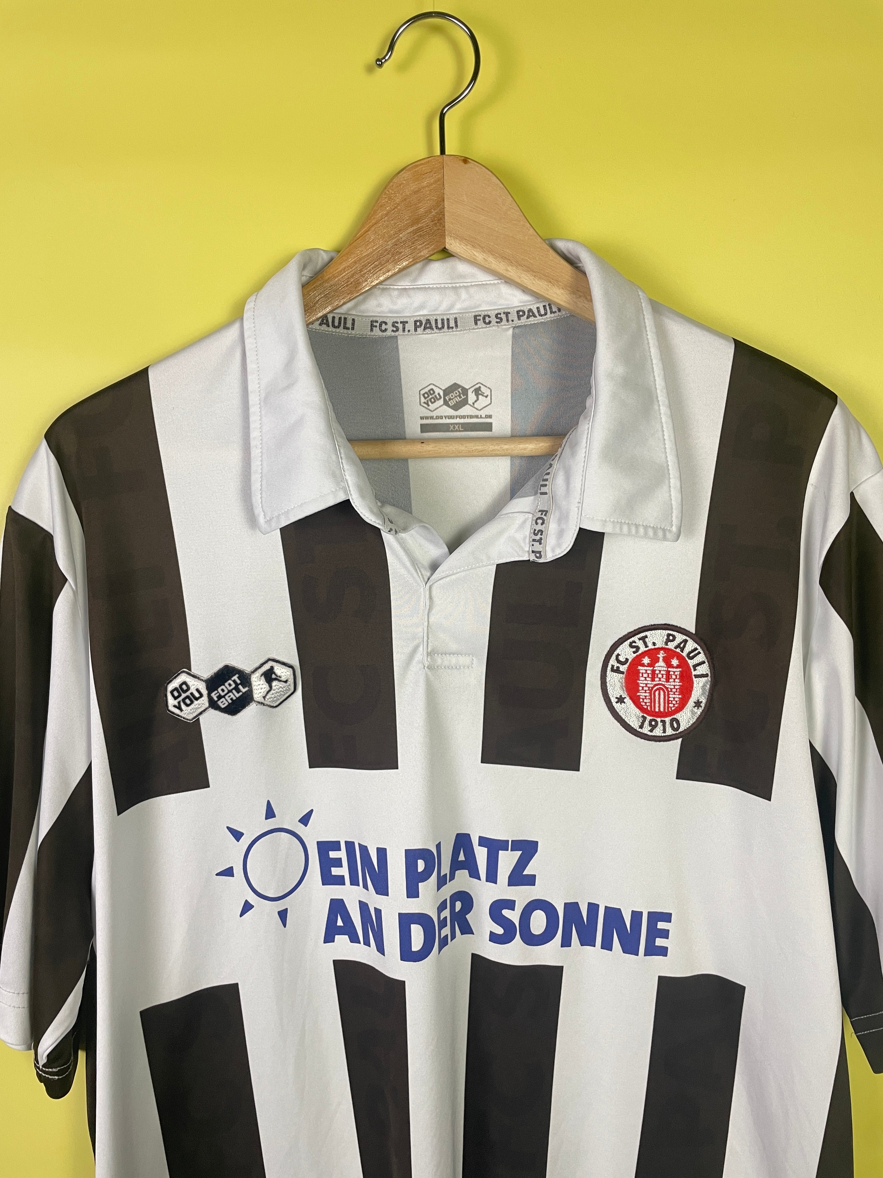 Do you Football FC St. Pauli Jersey 2011/12