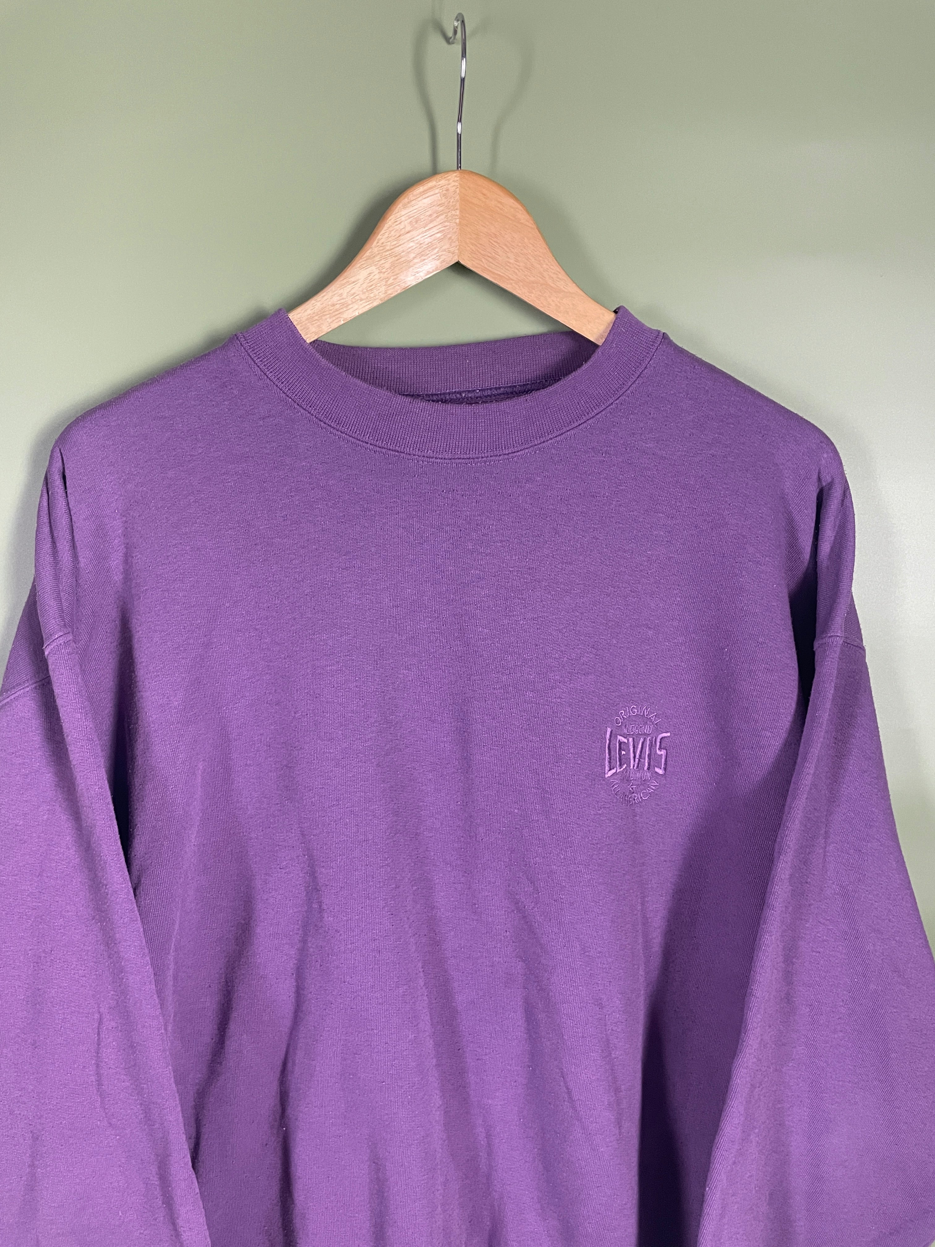 XL Levi’s Sweater lila