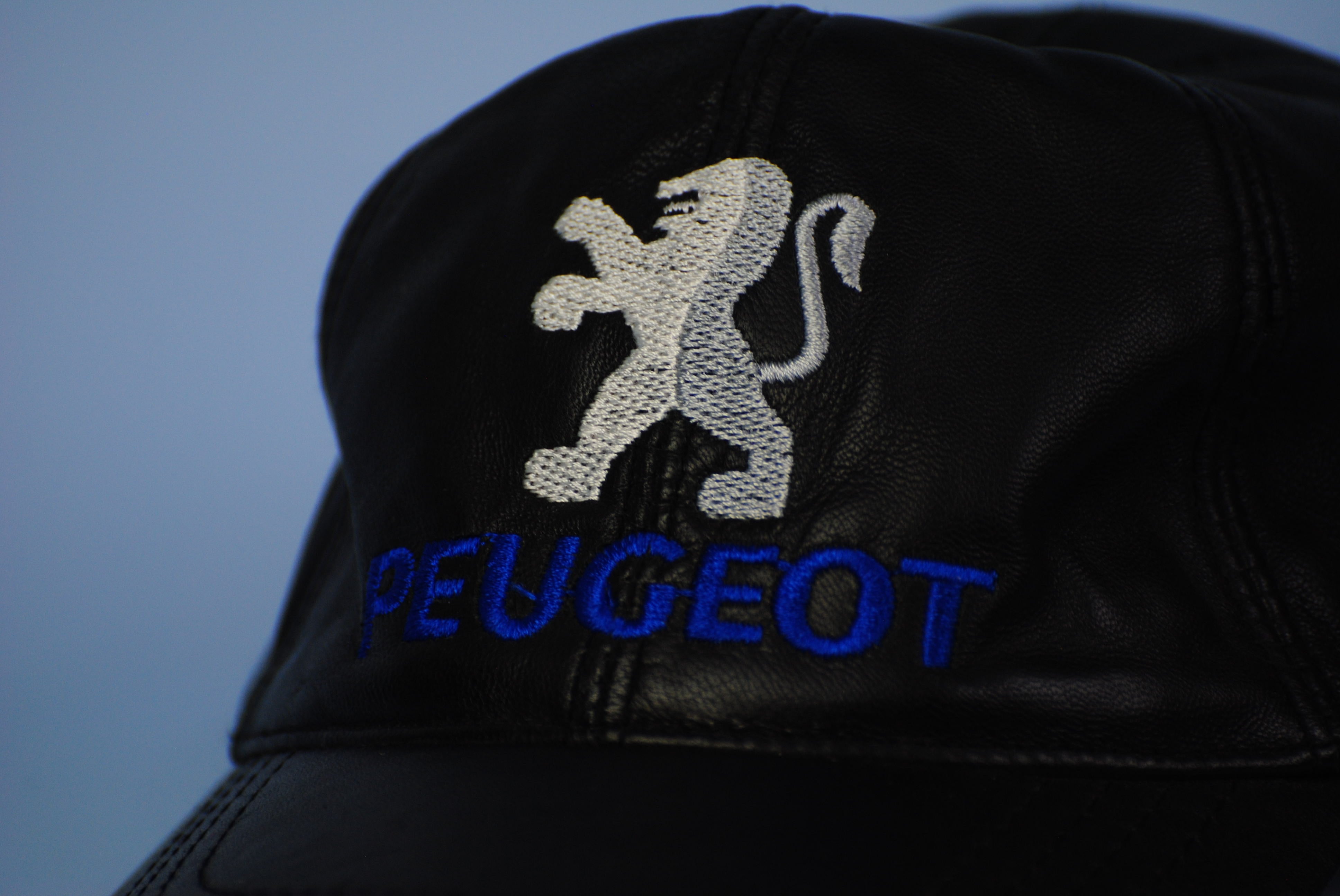 Peugeot  Vintage Leder Cap