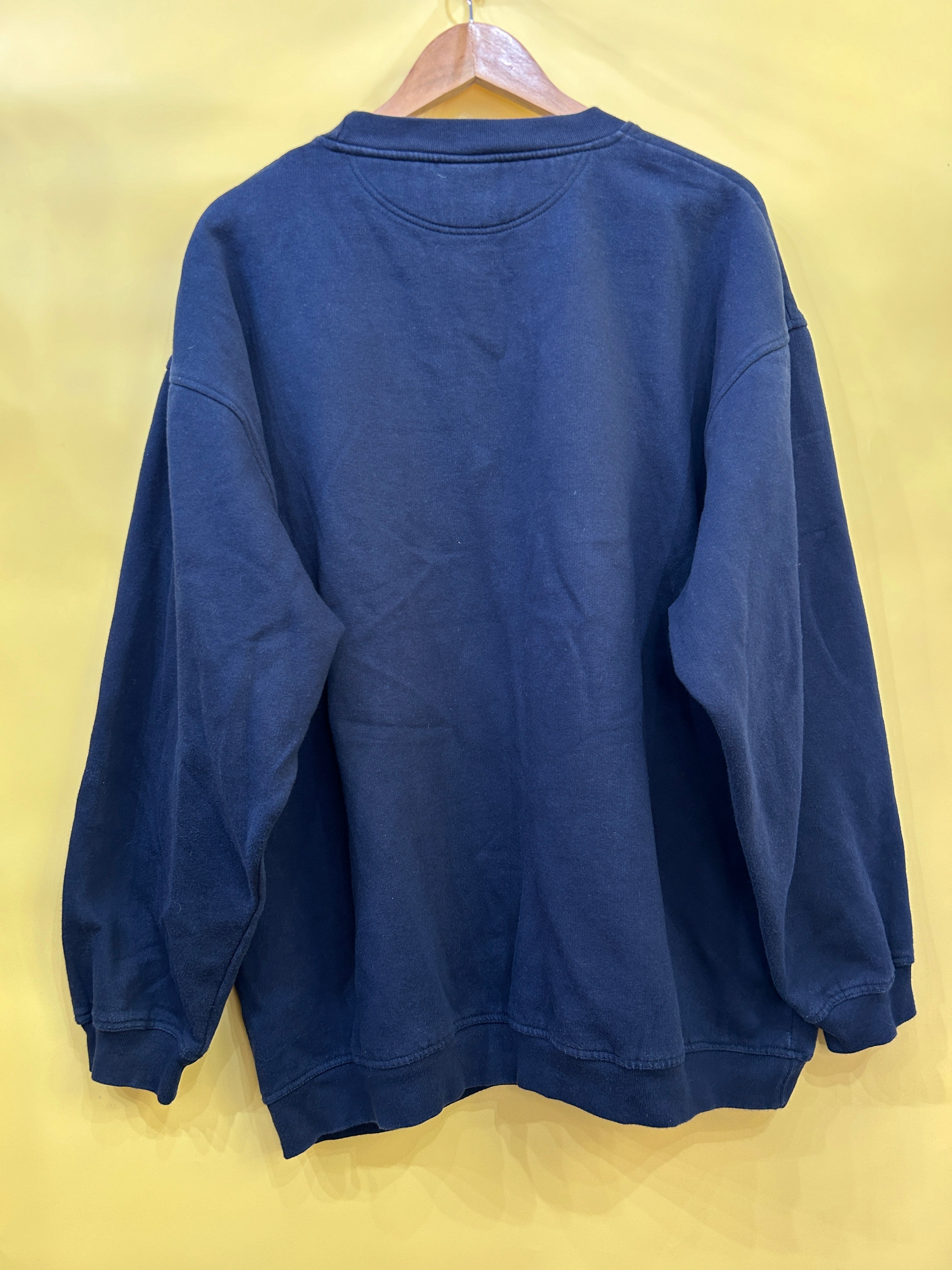 L-XL Reebok Sweater blue